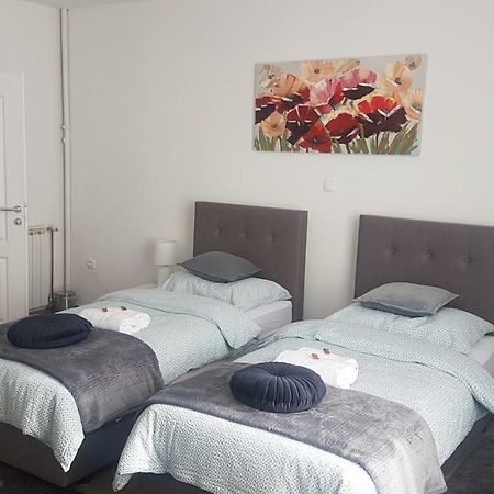 Marko Airport Rooms Velika Gorica Ngoại thất bức ảnh