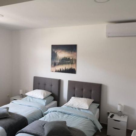 Marko Airport Rooms Velika Gorica Ngoại thất bức ảnh