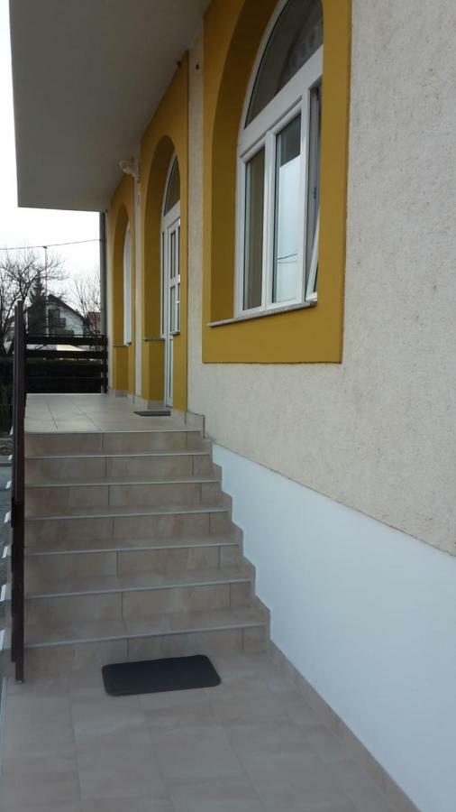 Marko Airport Rooms Velika Gorica Ngoại thất bức ảnh