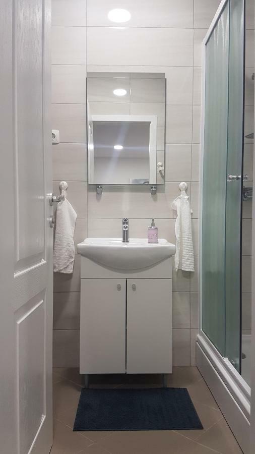 Marko Airport Rooms Velika Gorica Ngoại thất bức ảnh